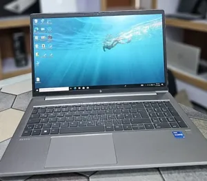 New Laptop HP ZBook Studio G8 32GB Intel Core i7 SSD 512GB