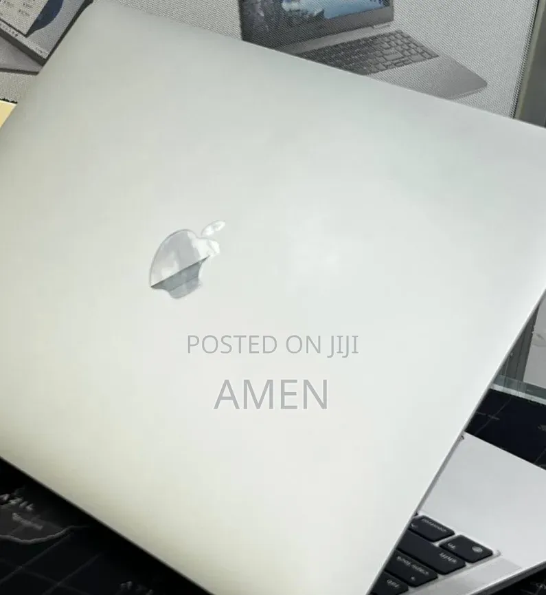New Laptop Apple MacBook Air 16GB Apple M1 SSD 512GB