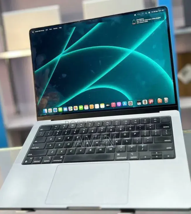 New Laptop Apple MacBook Pro 16GB Apple M1 SSD 512GB