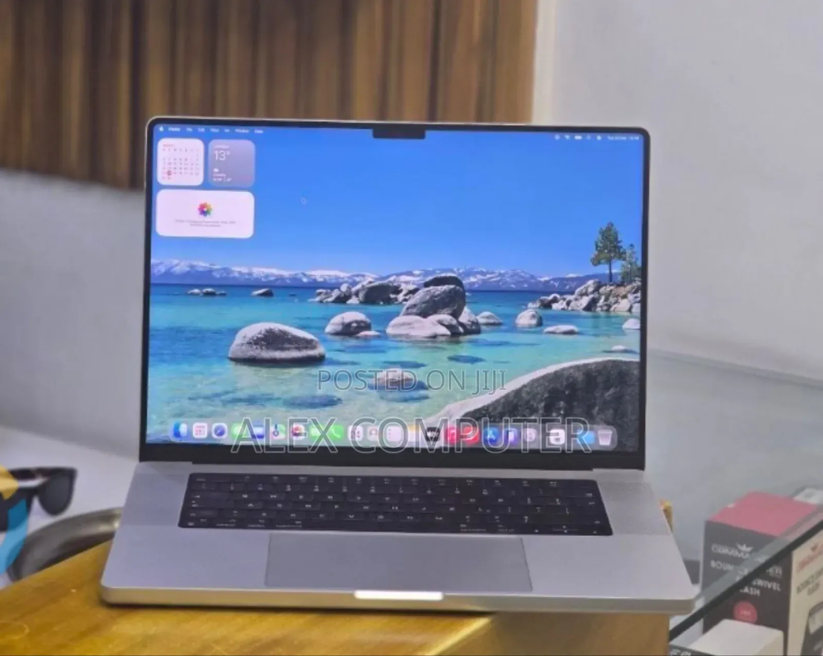 New Laptop Apple MacBook Pro 2021 M1 16GB Apple M1 Pro SSD 512GB