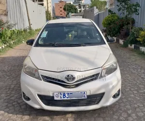 Toyota Yaris 2014 White