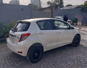 Toyota Yaris 2014 White