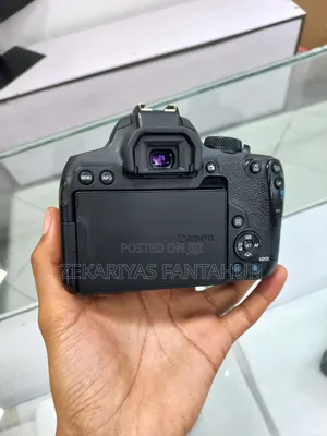 Canon 850d _With Lens