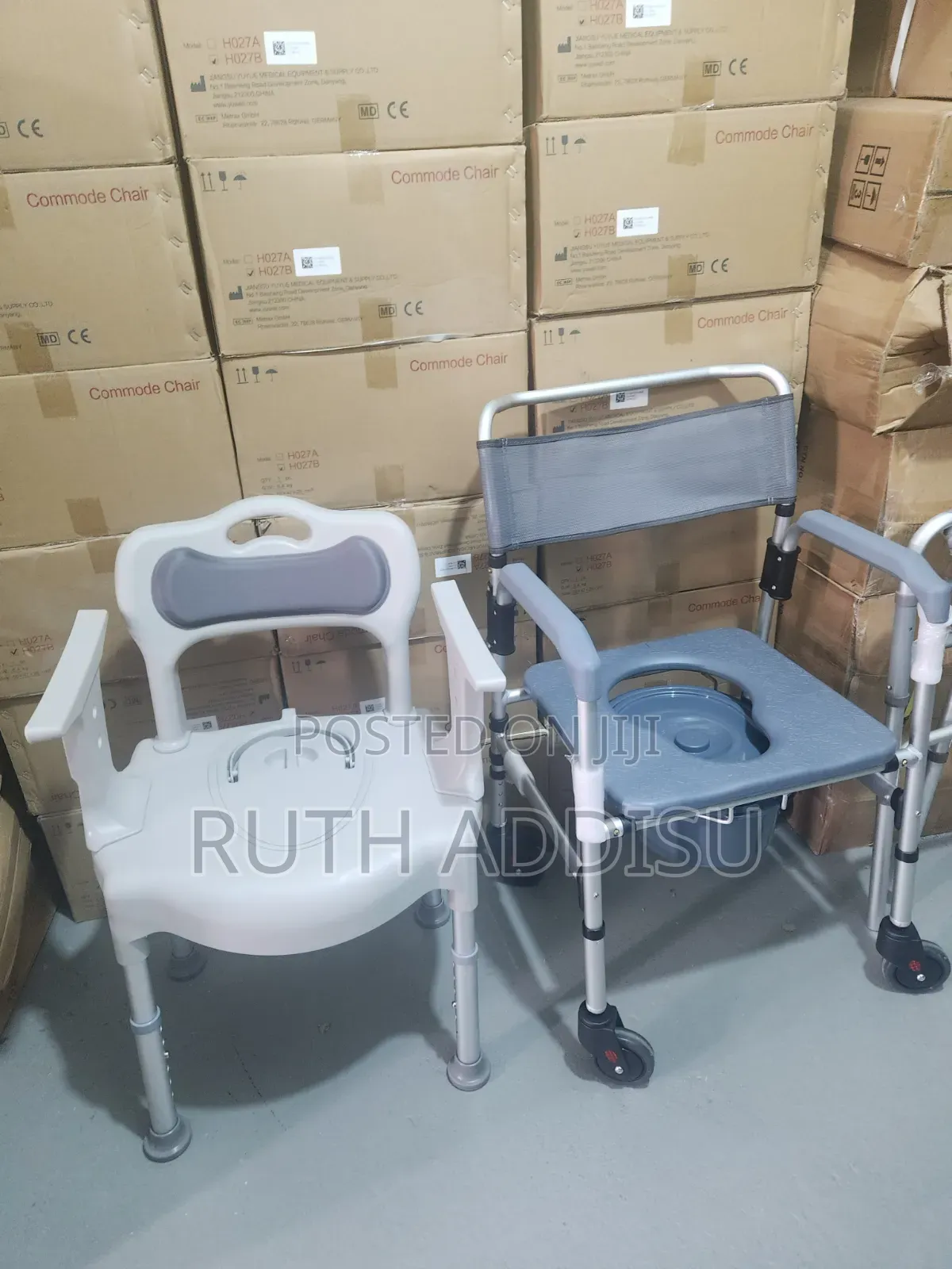 Commode the Signature Series Shower Chair • Bathroom Equipment Poty