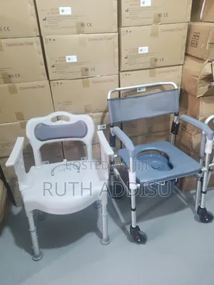 Commode the Signature Series Shower Chair • Bathroom Equipment Poty