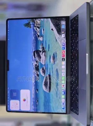 New Laptop Apple MacBook Pro 32GB Apple M1 Pro SSD 512GB