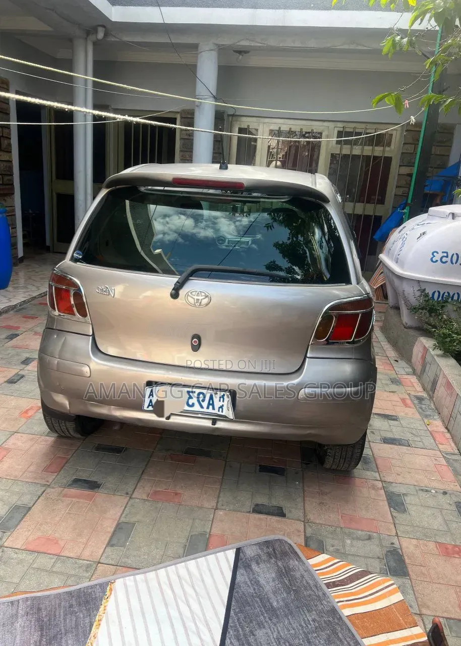 Toyota Vitz 2003 Teal