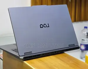 New Laptop Lenovo LOQ 15AHP10 16GB Intel Core i5 SSD 1T