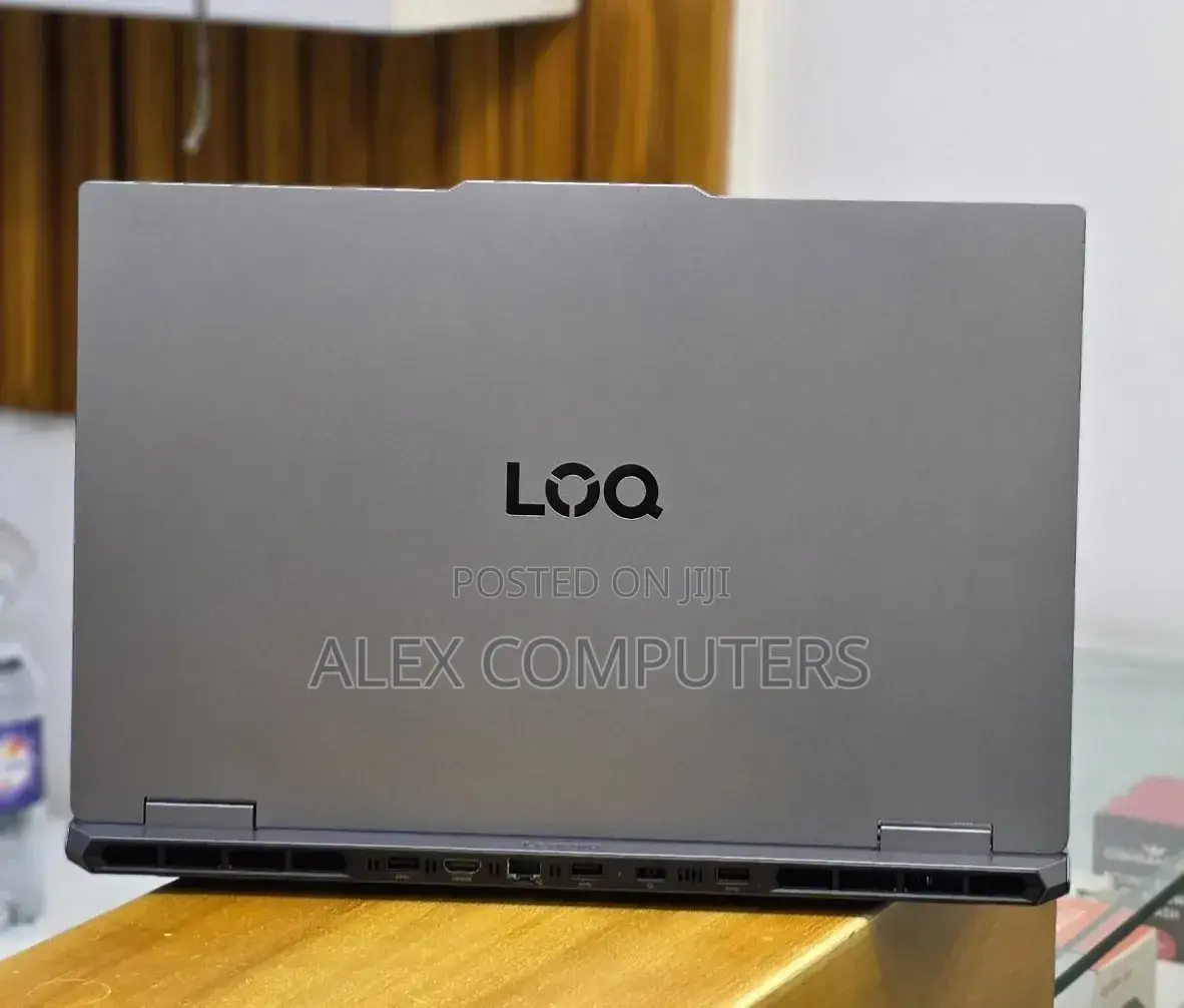 New Laptop Lenovo LOQ 15AHP10 16GB Intel Core i5 SSD 1T