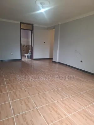 3bdrm Condo in አያት 20/80 ኮንዶሚንየም, Yeka for sale