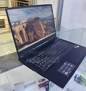New Laptop MSI GP75 Leopard 16GB Intel Core i7 SSD 512GB