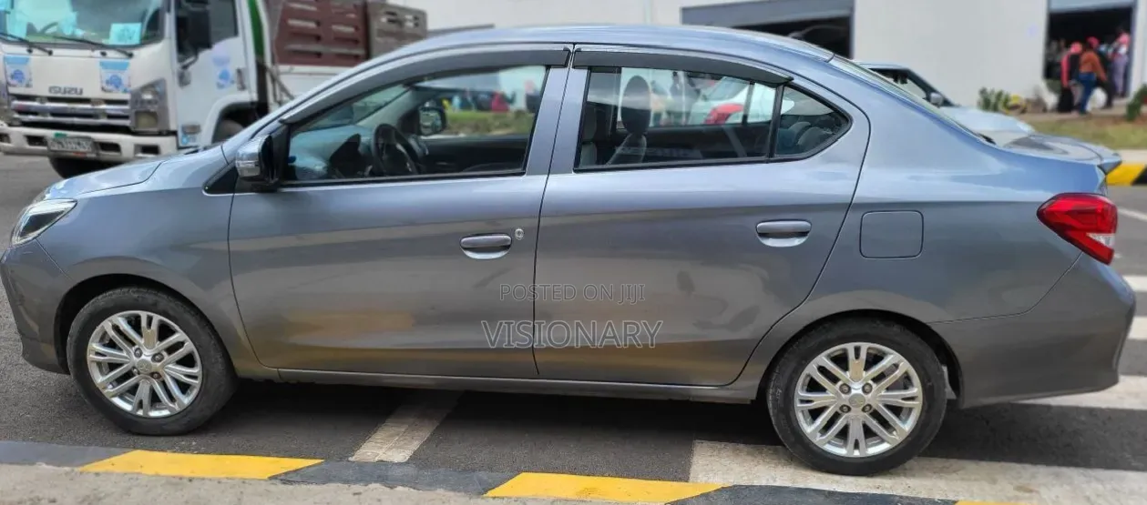 Mitsubishi Attrage 2022 Gray