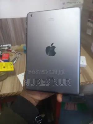 Apple iPad mini 4 16 GB Silver