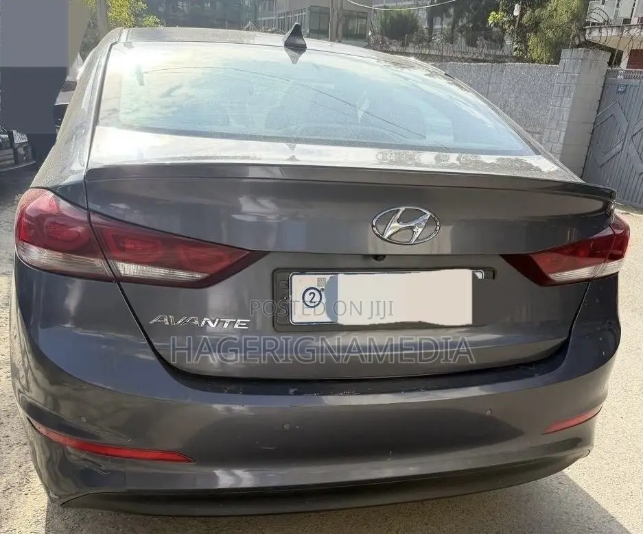 Hyundai Avante 2017 Blue
