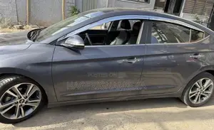 Hyundai Avante 2017 Blue