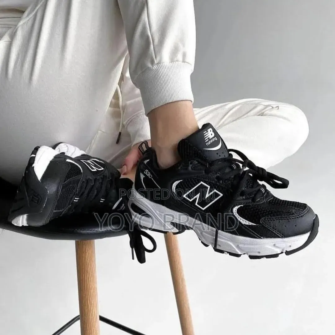 New Balance 530 Sneakers in Black and White Unisex Sneaker Shoes