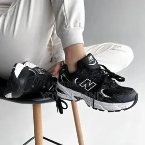 New Balance 530 Sneakers in Black and White Unisex Sneaker Shoes
