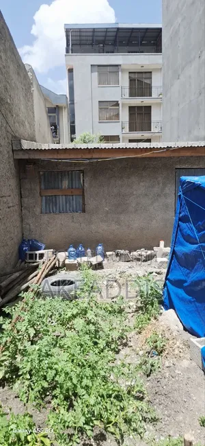 4bdrm Condo in Bole Ayat for sale