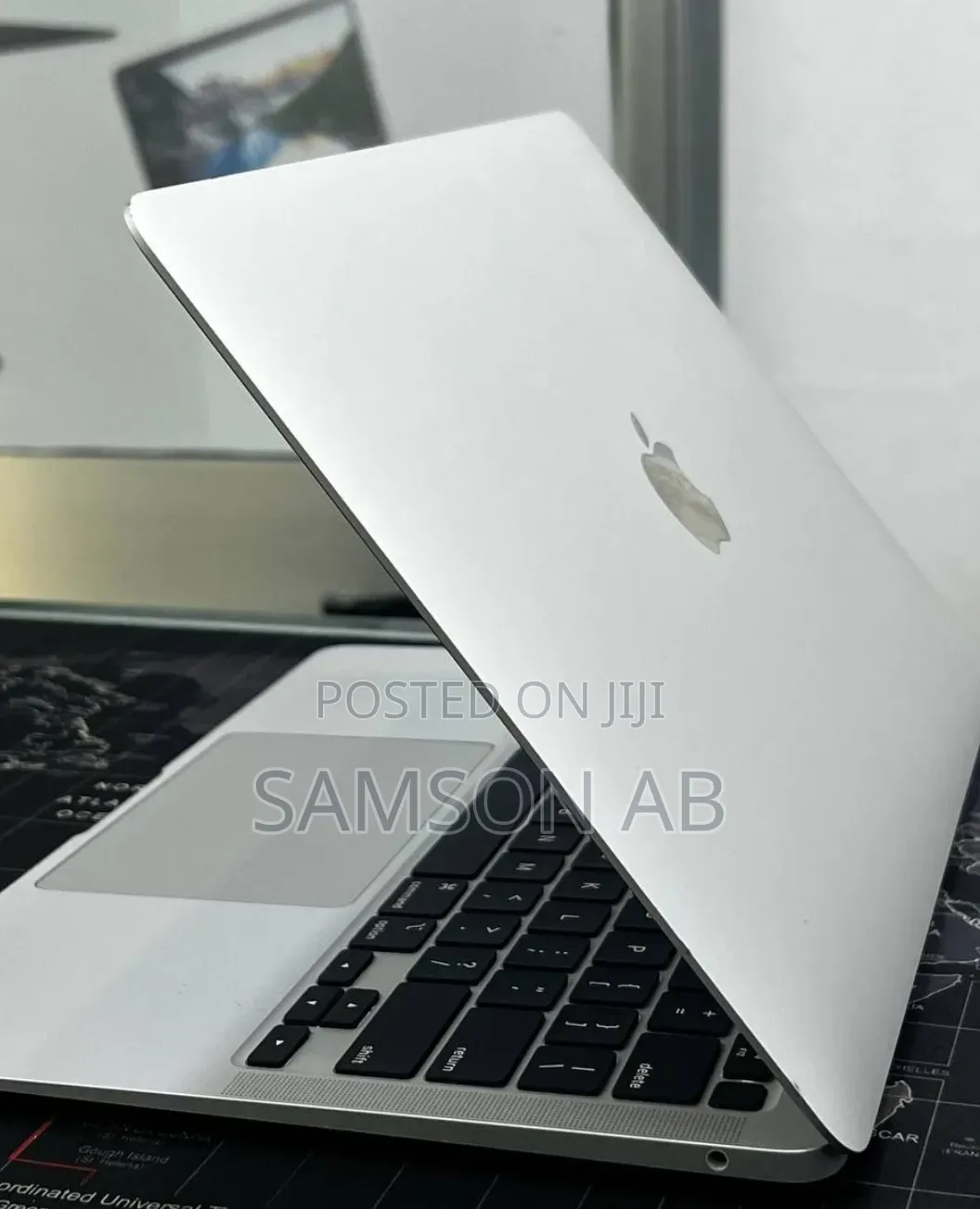 New Laptop Apple MacBook Air 2020 M1 16GB Apple M1 SSD 512GB