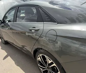 Hyundai Avante 2021 Gray