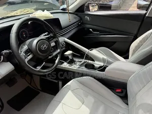 Hyundai Avante 2021 Gray