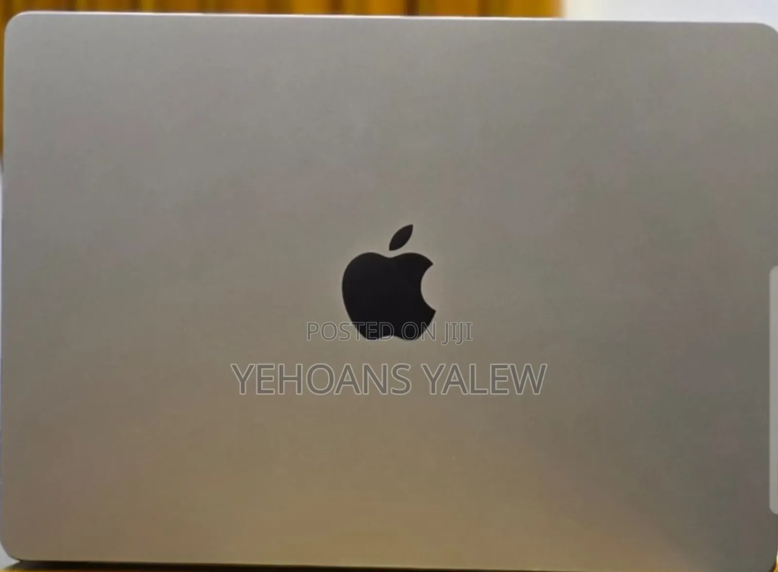 New Laptop Apple MacBook Air 2022 M2 8GB Apple M2 SSD 256GB