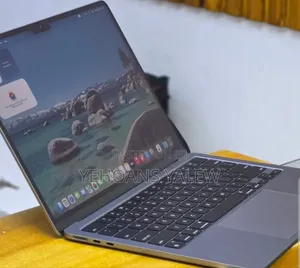 New Laptop Apple MacBook Air 2022 M2 8GB Apple M2 SSD 256GB