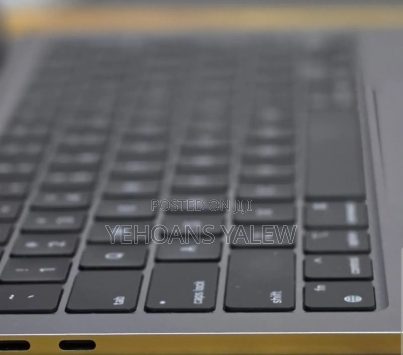 New Laptop Apple MacBook Air 2022 M2 8GB Apple M2 SSD 256GB