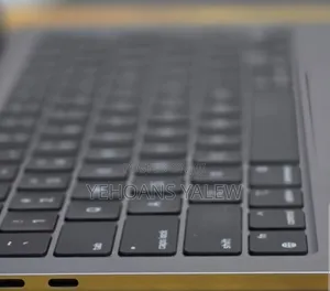 New Laptop Apple MacBook Air 2022 M2 8GB Apple M2 SSD 256GB