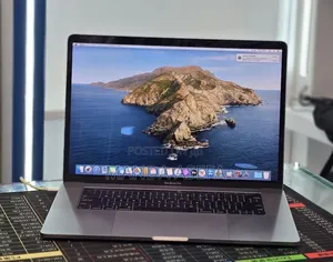 New Laptop Apple MacBook Pro 2018 32GB Intel Core i7 SSD 1T