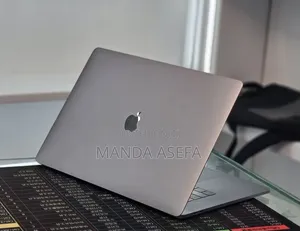 New Laptop Apple MacBook Pro 2018 32GB Intel Core i7 SSD 1T