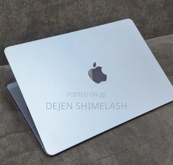 New Laptop Apple MacBook Air 2025 M4 16GB Apple M4 SSD 512GB