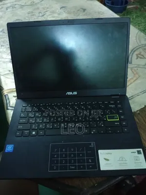 Laptop Asus Vivobook E410M 4GB Intel Celeron SSD 256GB