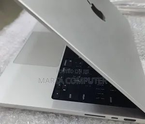 New Laptop Apple MacBook Pro 2021 M1 16GB Apple M1 SSD 512GB