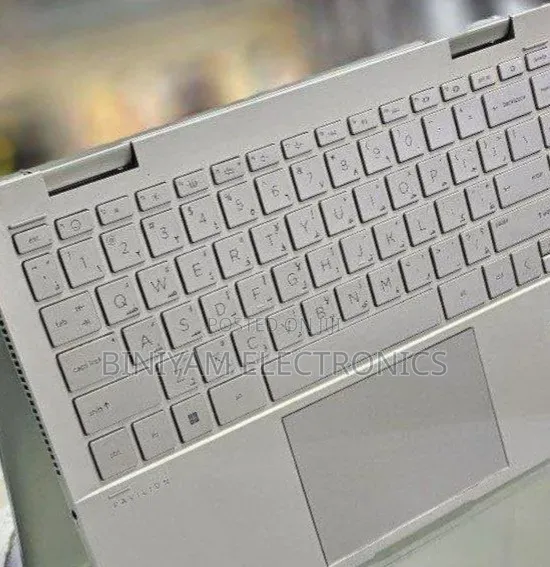 New Laptop HP Pavilion 14 16GB Intel Core i7 SSD 512GB
