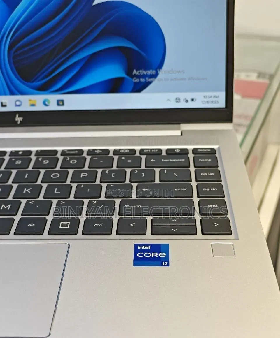 New Laptop HP ProBook 440 G10 16GB Intel Core i7 SSD 1T