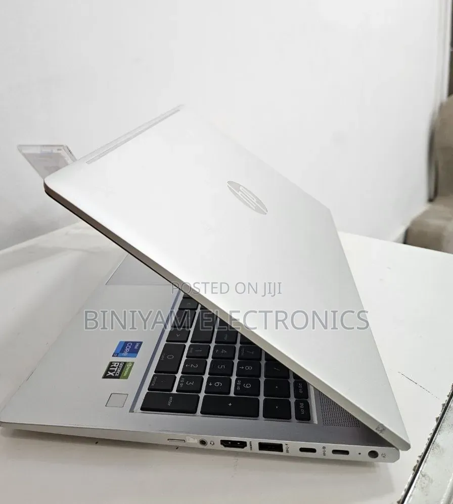 New Laptop HP ProBook 430 G8 16GB Intel Core i7 SSD 1T