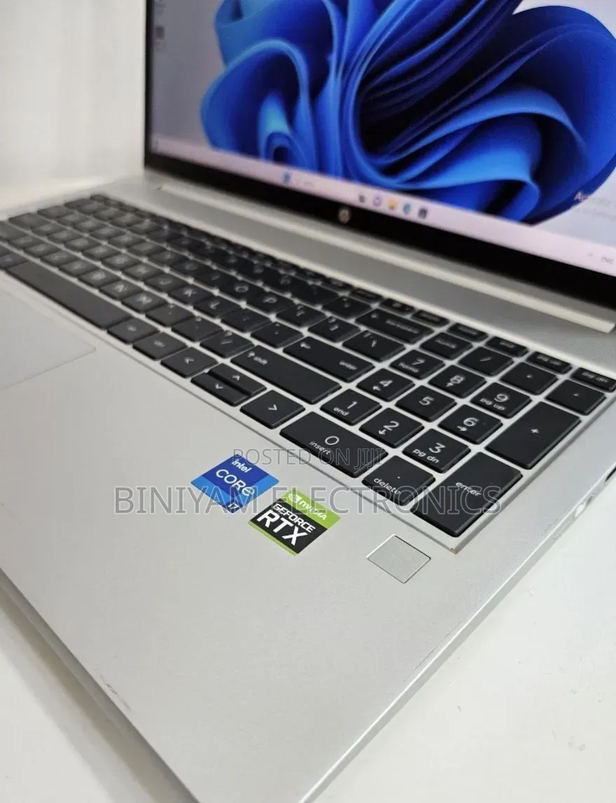 New Laptop HP ProBook 430 G8 16GB Intel Core i7 SSD 1T