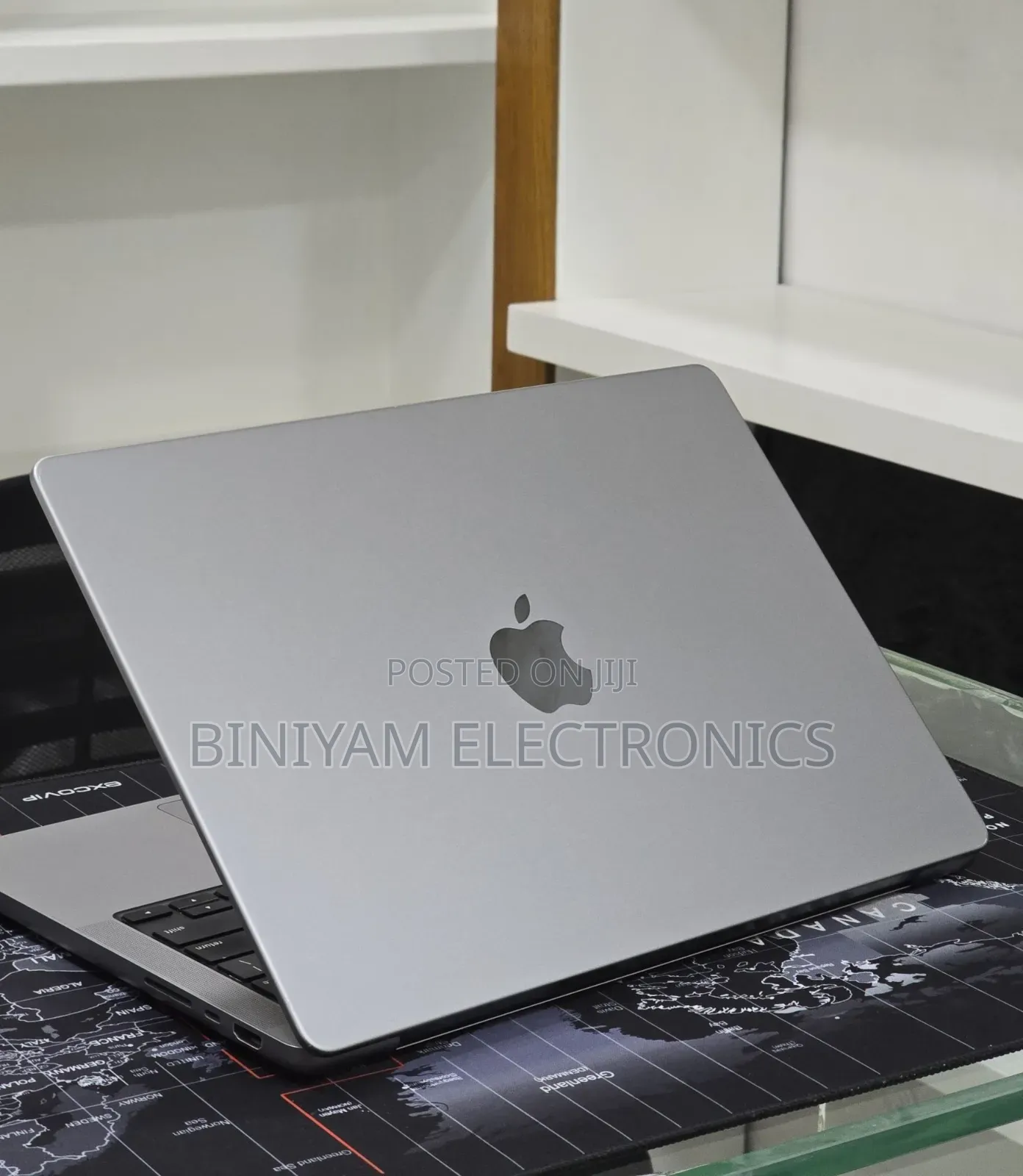 New Laptop Apple MacBook Pro 2021 M1 32GB Apple M1 Pro SSD 512GB