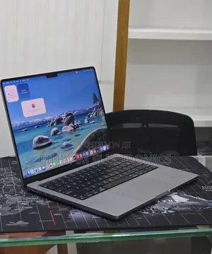 New Laptop Apple MacBook Pro 2021 M1 32GB Apple M1 Pro SSD 512GB