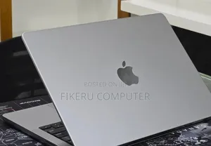 New Laptop Apple MacBook Pro 2021 M1 32GB Apple M1 Pro SSD 512GB