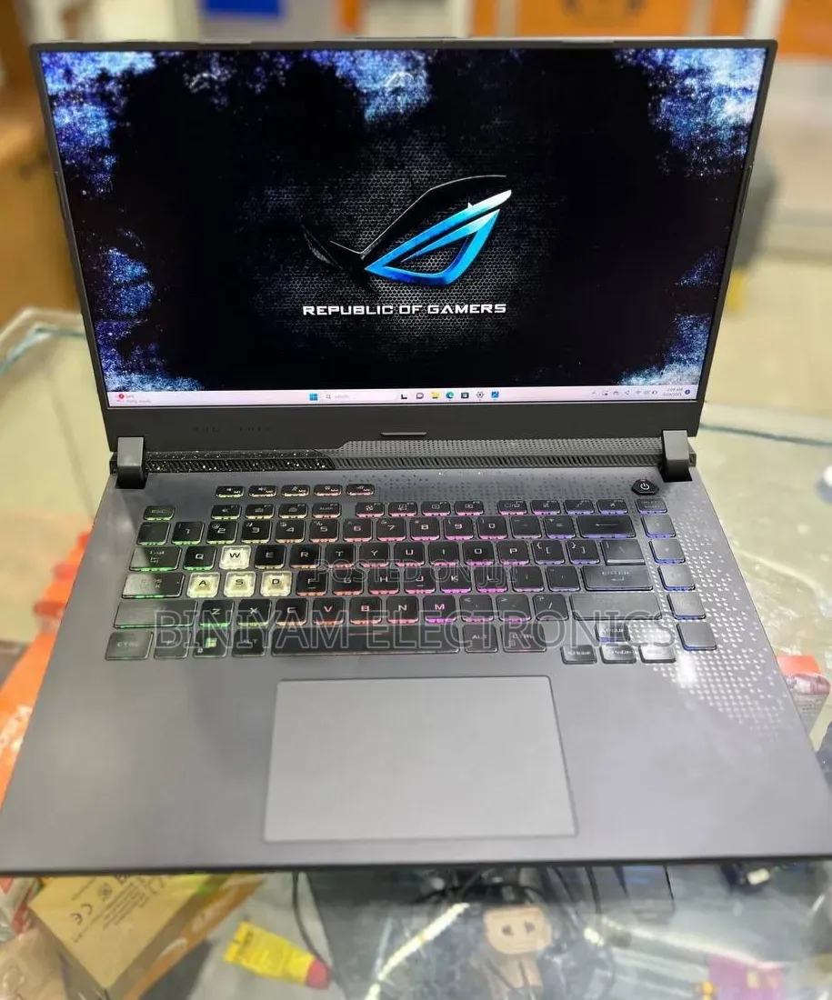 New Laptop Asus ROG Strix G15 16GB Intel Core i9 SSD 1T