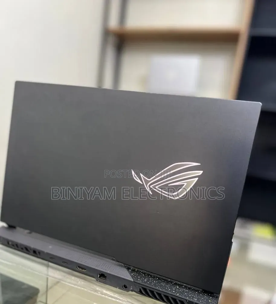 New Laptop Asus ROG Strix G15 16GB Intel Core i9 SSD 1T