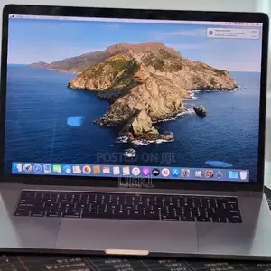 New Laptop Apple MacBook Pro 2018 32GB Intel Core i7 SSD 1T