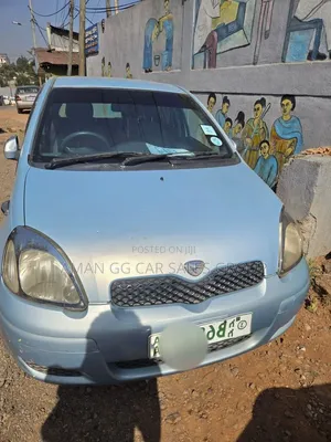 Toyota Vitz 2004 Beige
