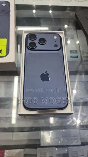 New Apple iPhone 17 Pro Max 256 GB Blue