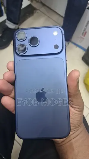 New Apple iPhone 17 Pro Max 256 GB Blue