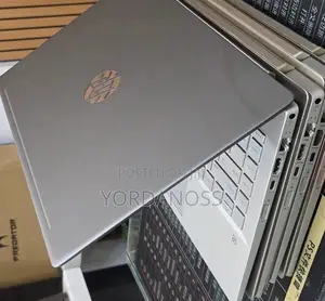 New Laptop HP Pavilion 15 8GB Intel Core i5 SSD 512GB