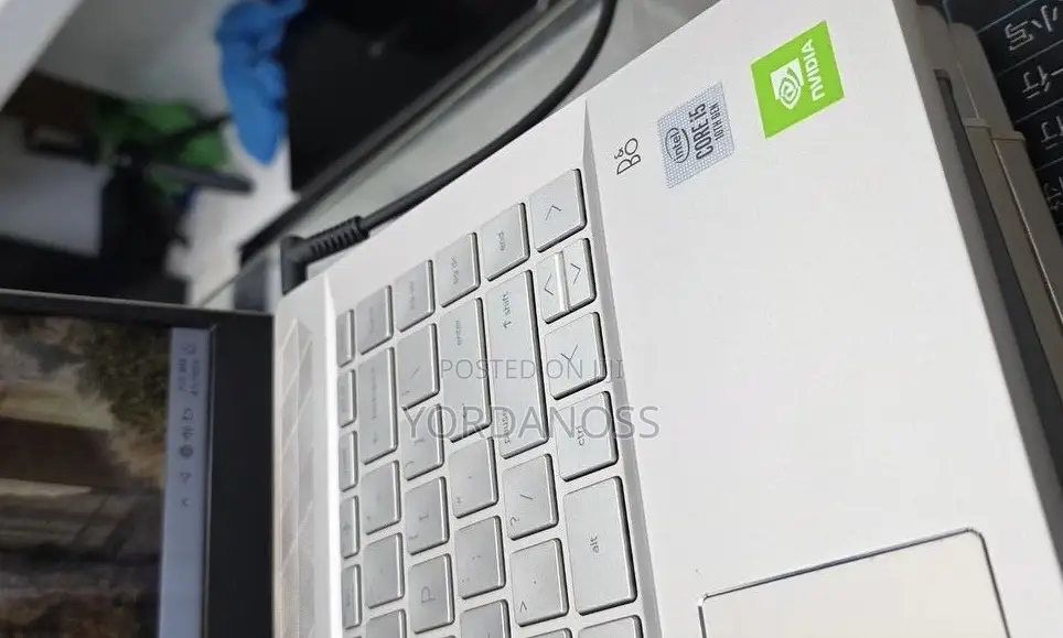 New Laptop HP Pavilion 15 8GB Intel Core i5 SSD 512GB