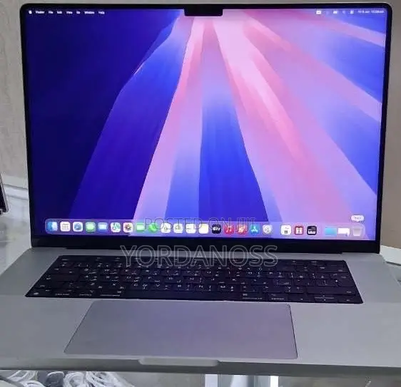 New Laptop Apple MacBook Pro 2021 M1 32GB Apple M1 Pro SSD 512GB